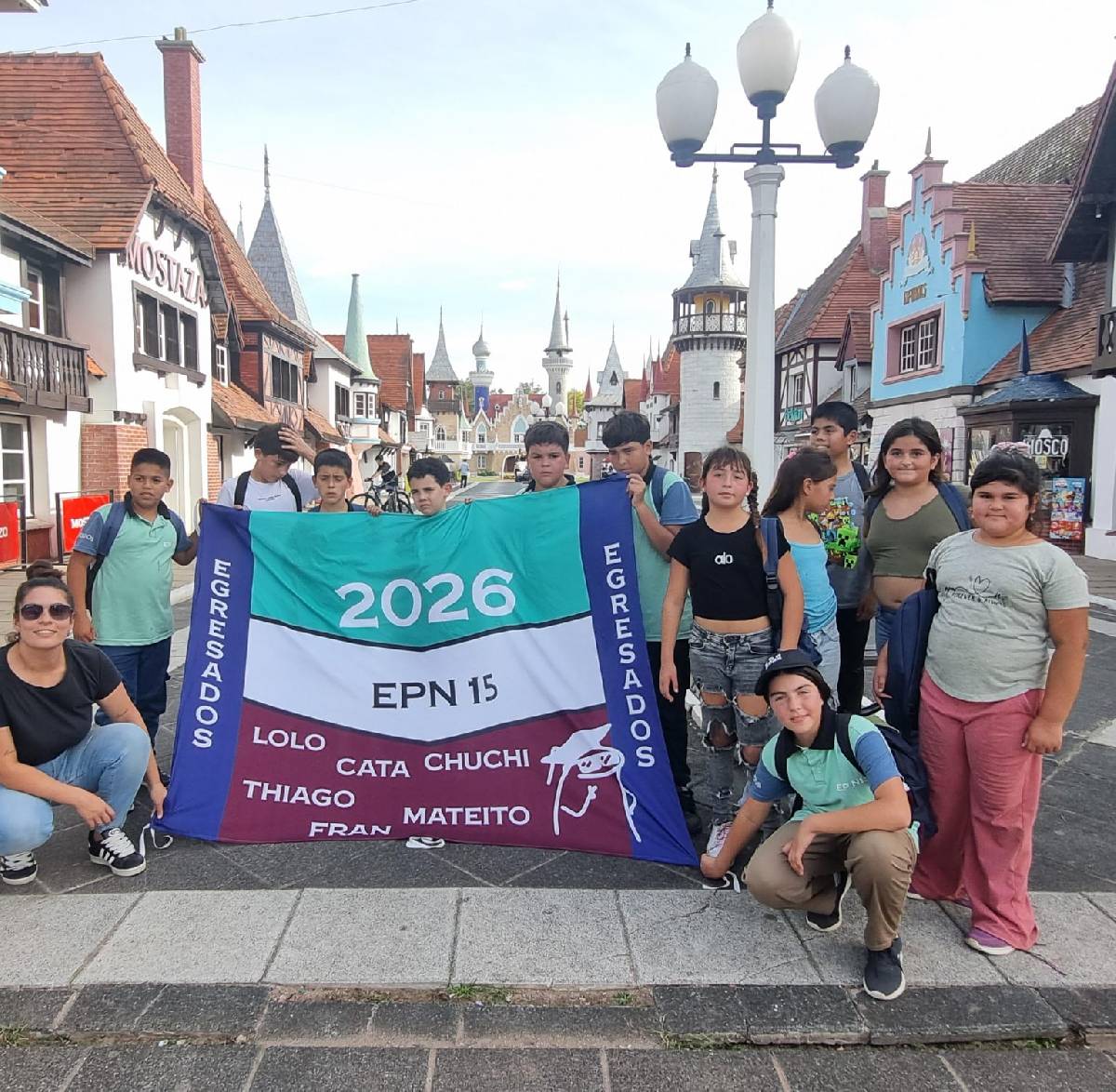 ESTUDIANTES DE HALE VIVIERON UNA JORNADA EDUCATIVA EN LA CIUDAD DE LA PLATA