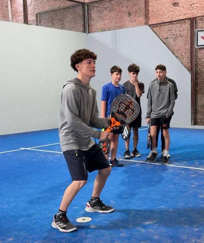 EL MUNICIPIO ACOMPAÑA EL DESARROLLO DEL PÁDEL LOCAL CON PROYECCIÓN PROFESIONAL