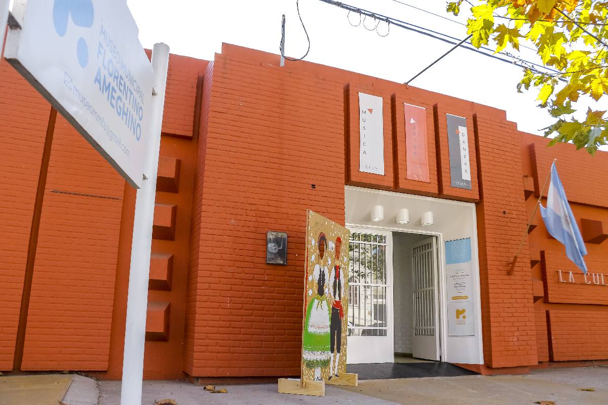 MUSEO MUNICIPAL FLORENTINO AMEGHINO - 100 AÑOS DE HISTORIA