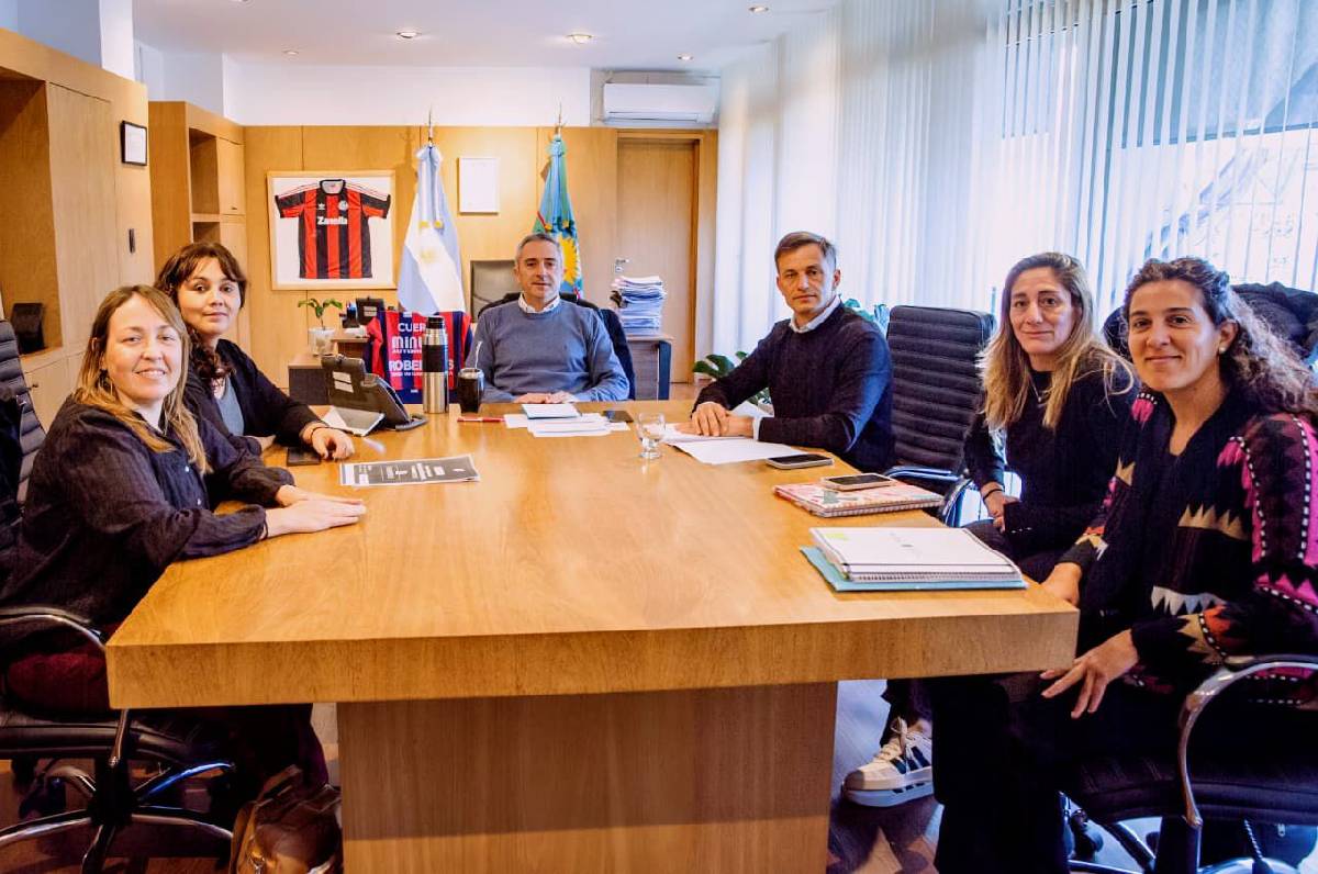 BALI BUCCA PRESENTÓ EN PROVINCIA PROYECTOS PARA FORTALECER BARRIOS E INSTITUCIONES 
