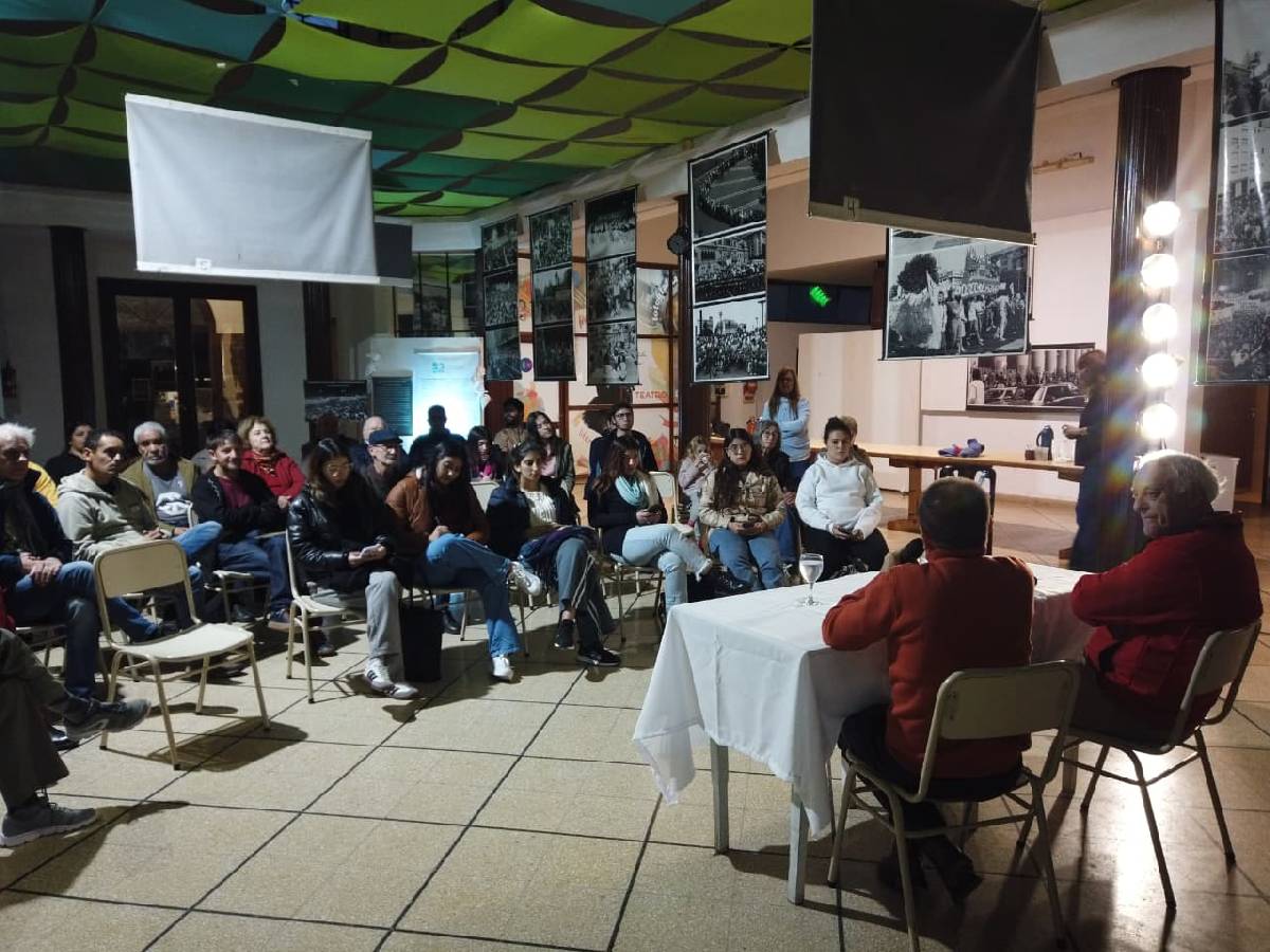 SE LLEVÓ A CABO EL CONVERSATORIO “IMÁGENES DE LA MEMORIA. PENSAR PARA RECONSTRUIR”