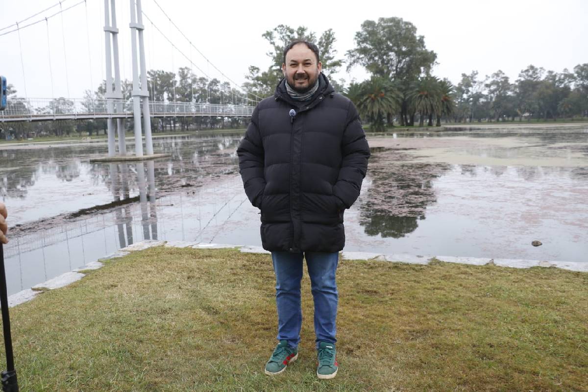 EL MUNICIPIO JUNTO A VOLUNTARIOS IMPULSAN UNA JORNADA DE LIMPIEZA EN LA GLORIETA 