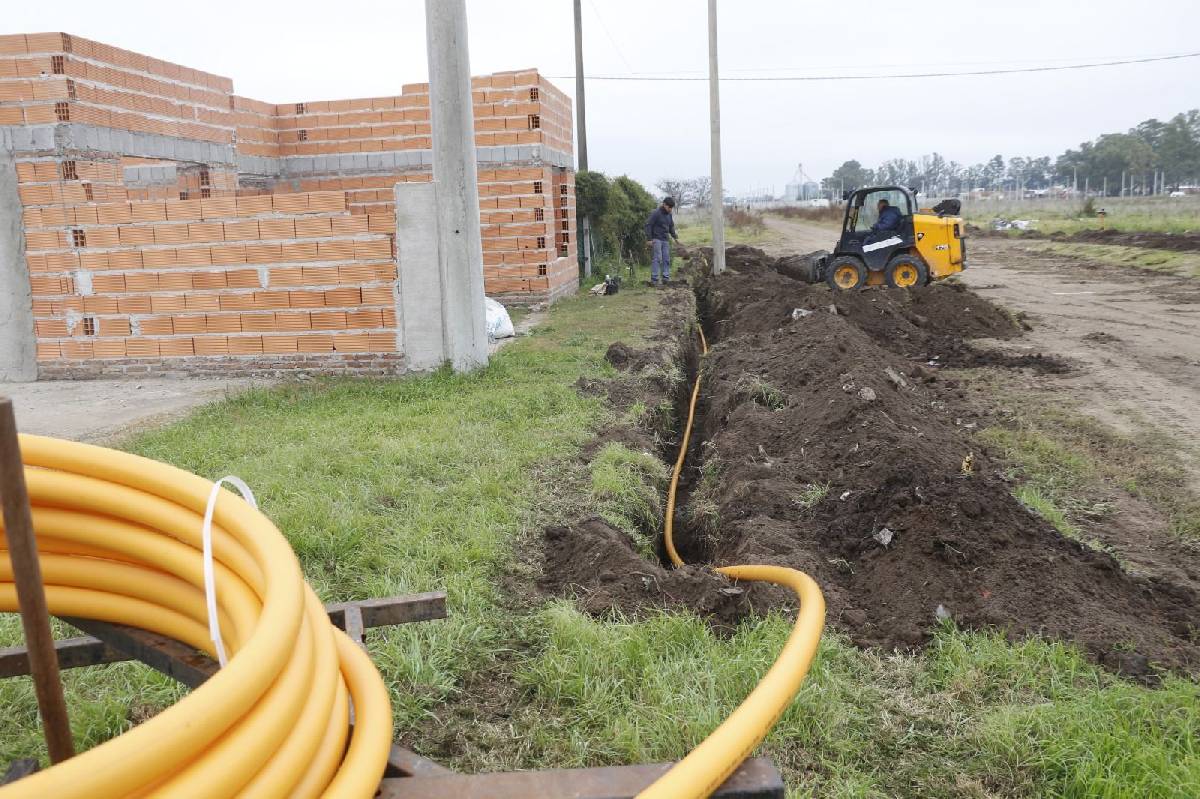 COMENZÓ LA OBRA DE EXTENSIÓN DE LA RED DE GAS NATURAL EN EL BARRIO UNIVERSITARIO