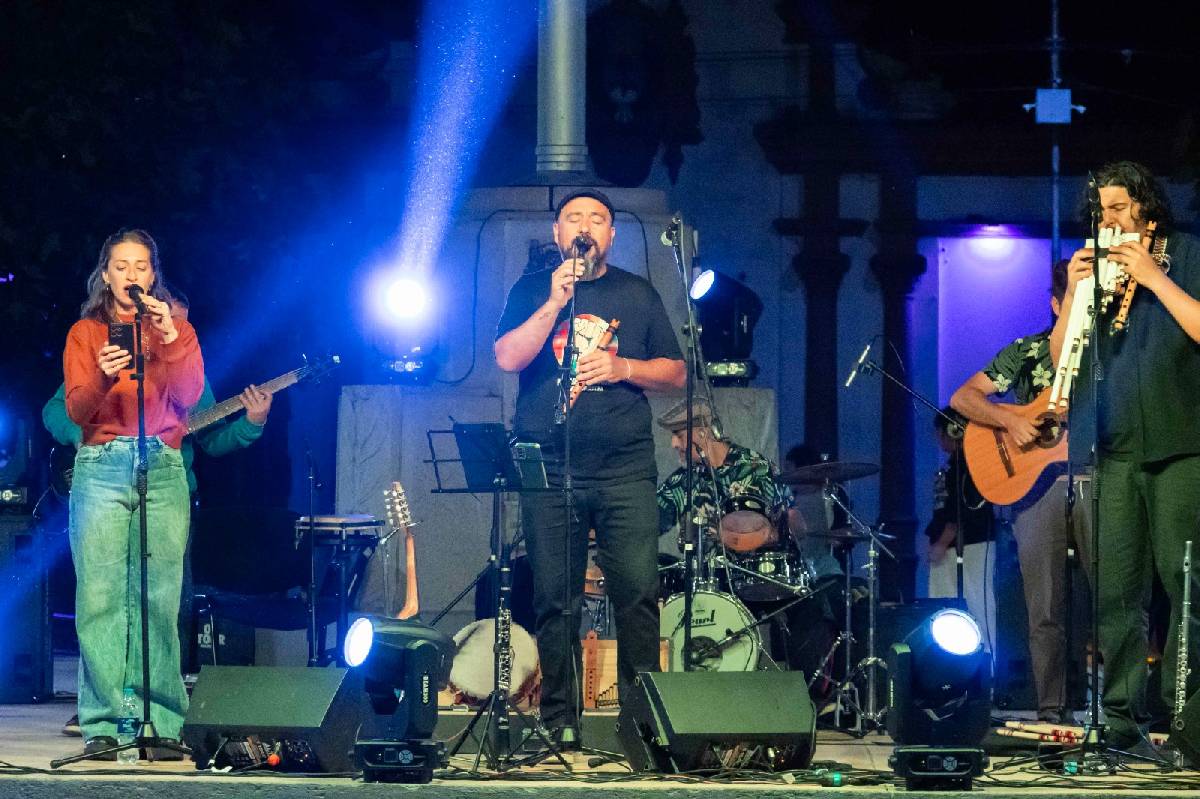 PATIOS DE CULTURA PRESENTA 
