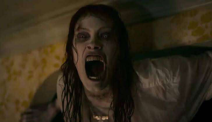 EVIL DEAD: EN LLAMAS