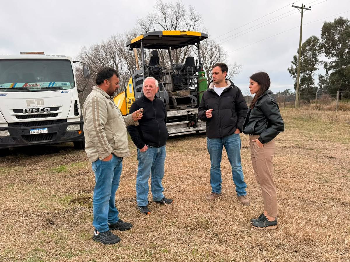 LA INTENDENTA INTERINA RODRÍGUEZ VISITÓ PIROVANO Y COMPARTIÓ UNA JORNADA DE TRABAJO