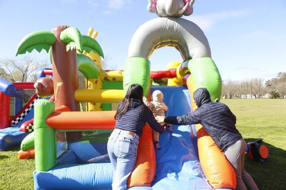 FAMILIAS DE BOLÍVAR CELEBRARON EL DÍA DE LAS INFANCIAS EN EL PARQUE 