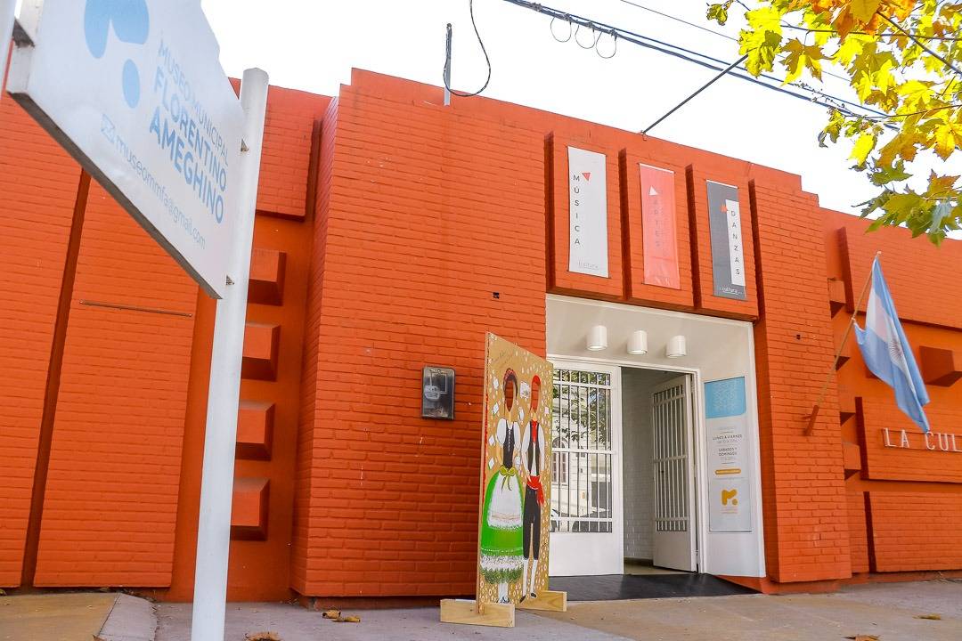 EL MUSEO FLORENTINO AMEGHINO Y LA CÁMARA COMERCIAL TRABAJAN JUNTOS EN UNA MUESTRA