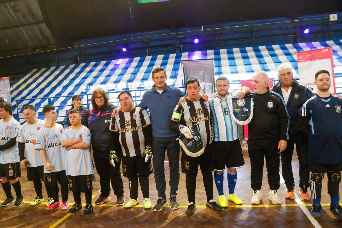 SE DISPUTÓ LA COPA BOLÍVAR INCLUSIVA CON UN GRAN MARCO DE PÚBLICO