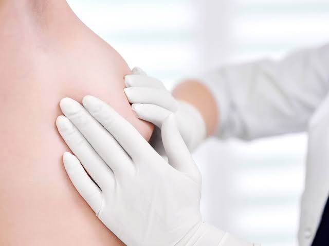 OCTUBRE ROSA: MES DE CONCIENTIZACIÓN SOBRE EL CÁNCER DE MAMA