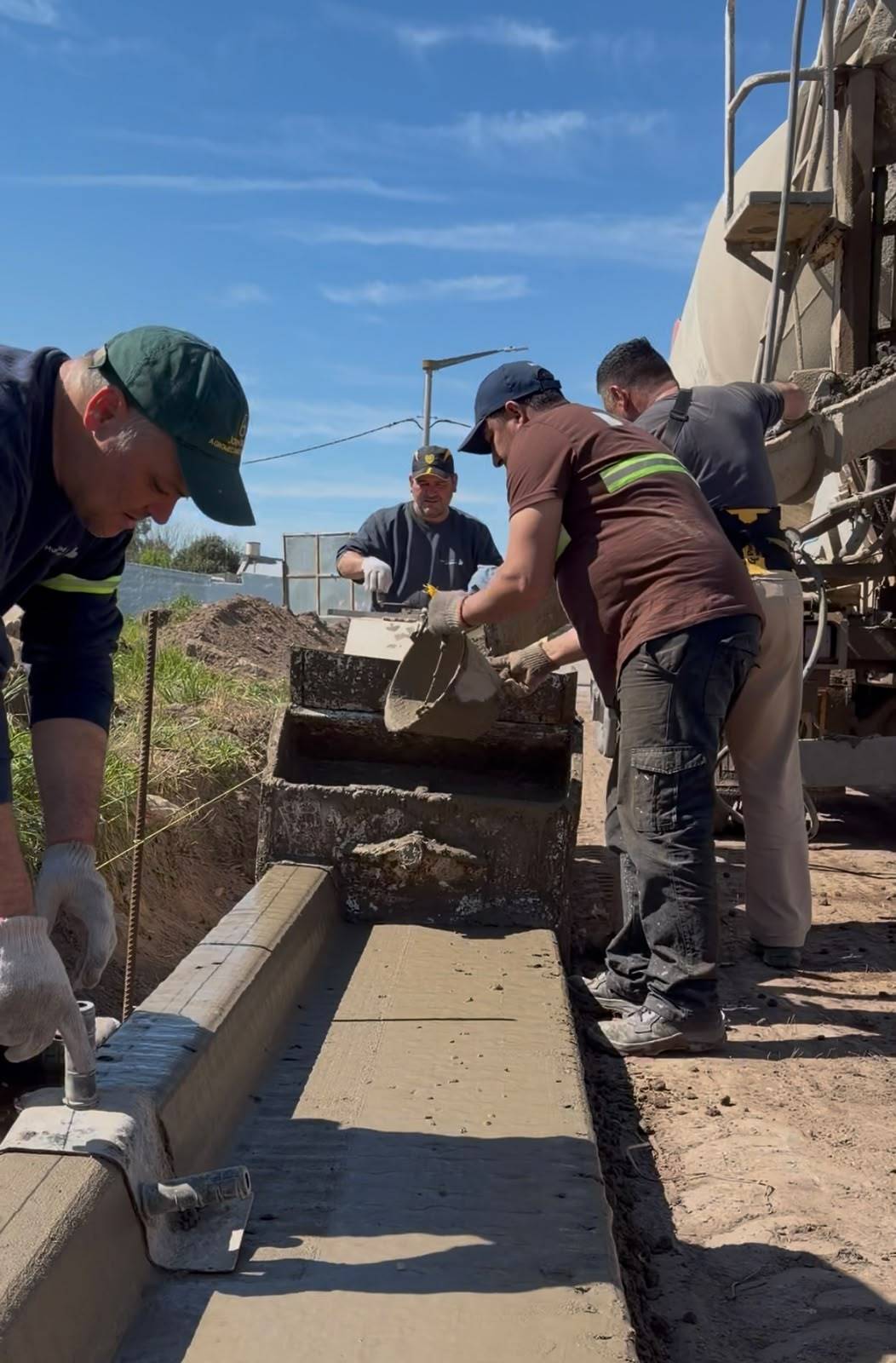 PAVIMENTO CONTINUO: EL MUNICIPIO LANZÓ UNA NUEVA HERRAMIENTA PARA MEJORAR LOS BARRIOS