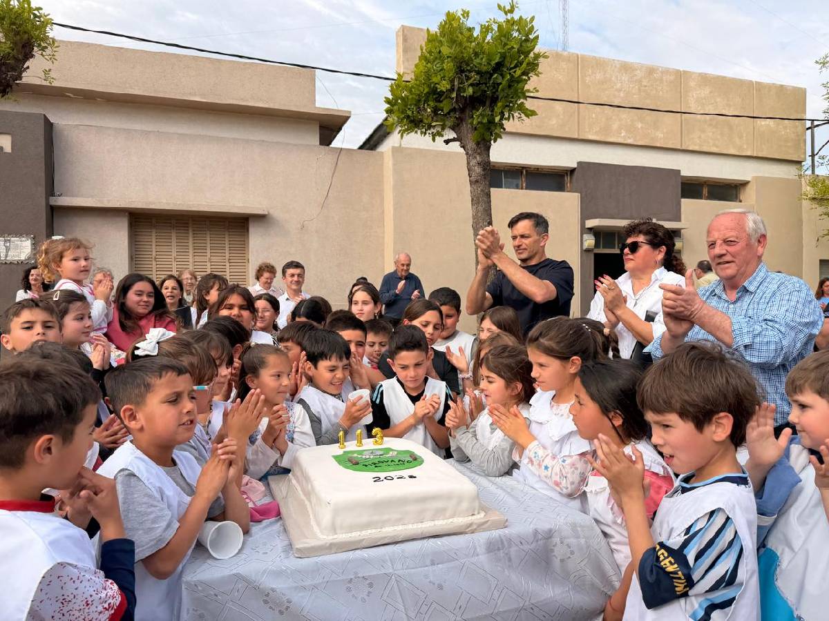 PIROVANO CELEBRÓ SUS 113 AÑOS CON UN EMOTIVO ACTO Y RECONOCIMIENTOS A SU COMUNIDAD
